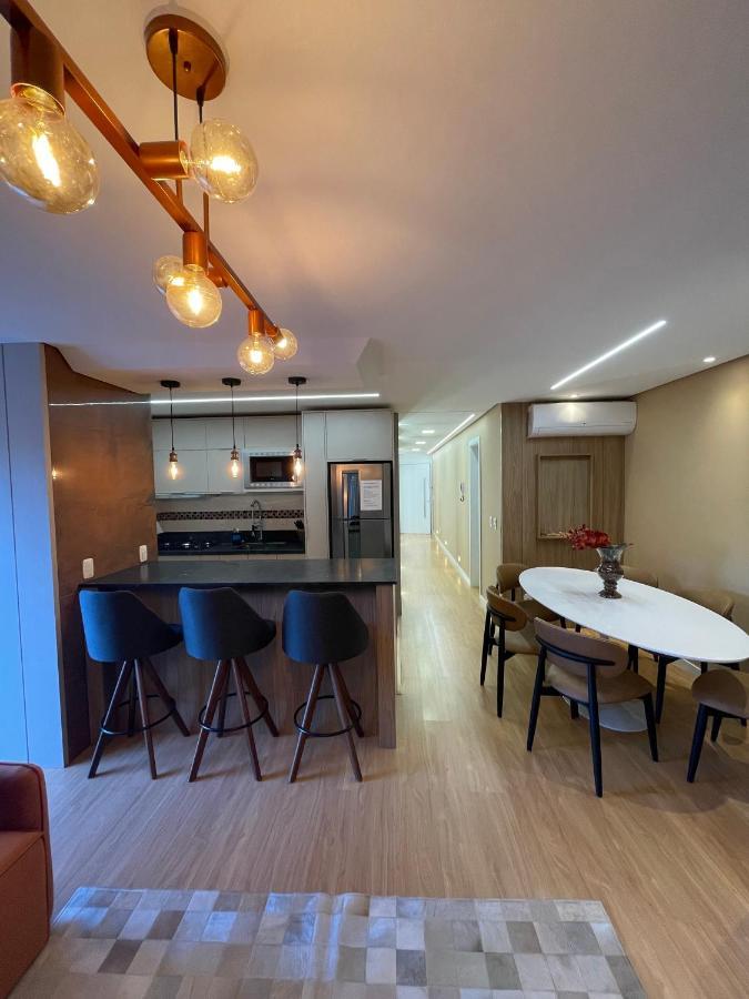 Apartamento Espetacular, 2 Suites, A 30M Da Rua Coberta Gramado Exteriér fotografie