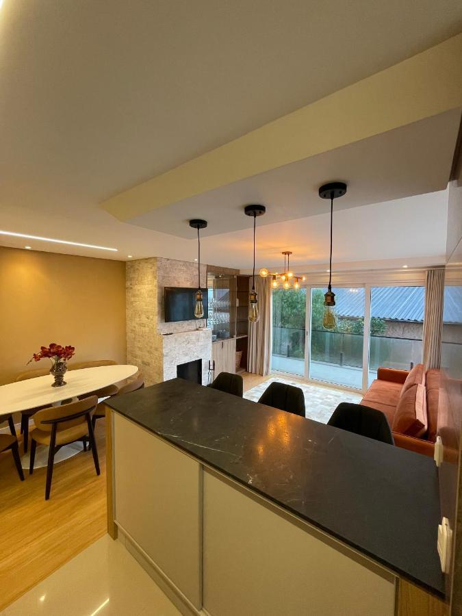 Apartamento Espetacular, 2 Suites, A 30M Da Rua Coberta Gramado Exteriér fotografie
