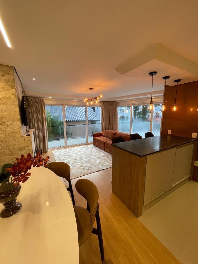 Apartamento Espetacular, 2 Suites, A 30M Da Rua Coberta Gramado Exteriér fotografie