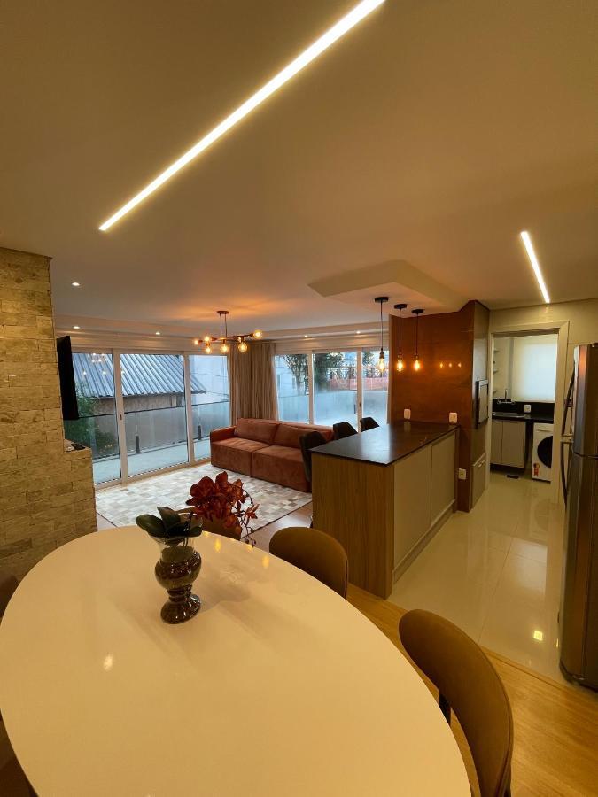 Apartamento Espetacular, 2 Suites, A 30M Da Rua Coberta Gramado Exteriér fotografie